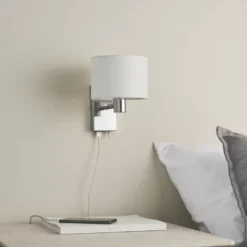 Quay Design Perry Wall Light With USB Chrome -Fashion Lamps 115VG A6