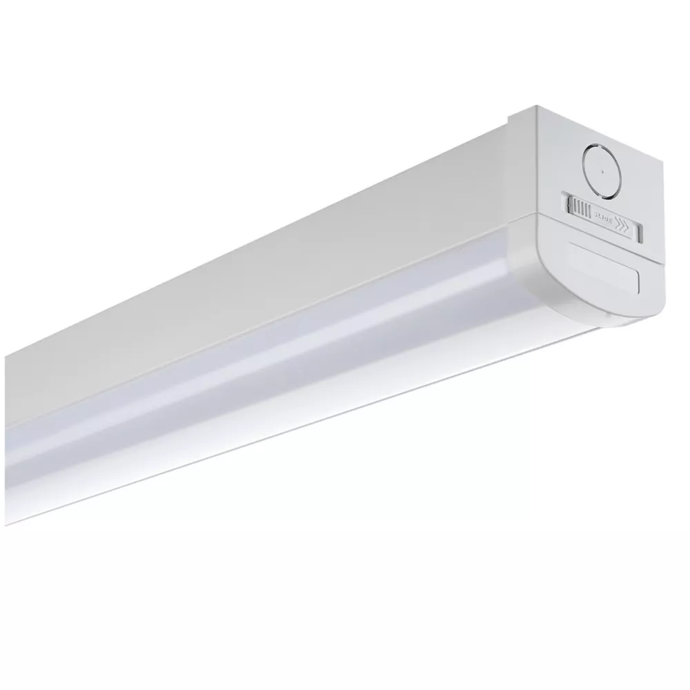 Luceco LuxPack Single 5ft LED Batten 30W 3600lm 220-240V 2 Luceco LuxPack Single 5ft LED Batten 30W 3600lm 220-240V - Image 2