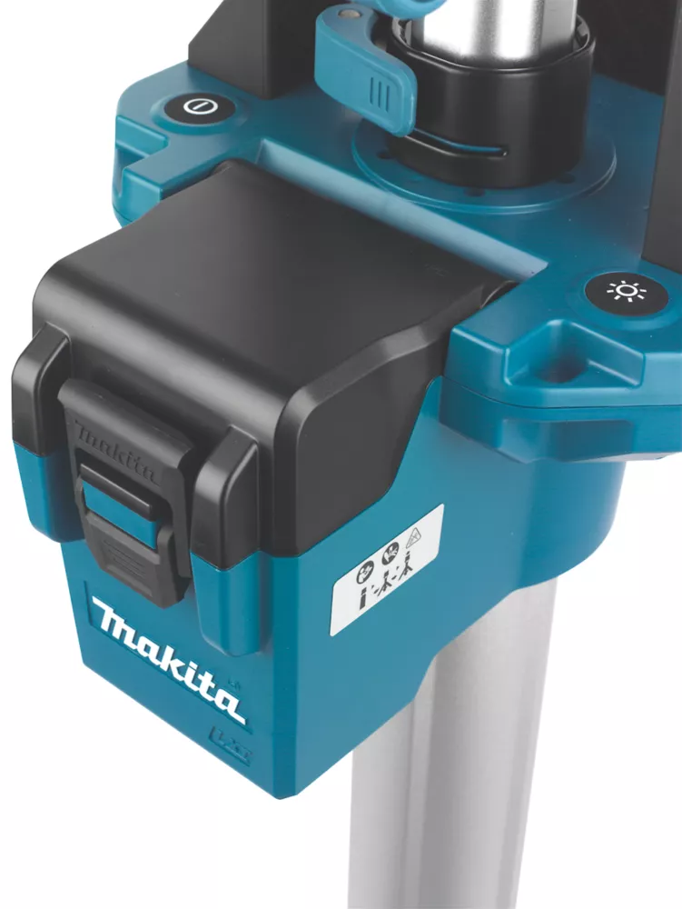 Makita DML813 2240mm 14.4/18V Li-Ion LXT Cordless Spotlight Tower Light - Bare 4 Makita DML813 2240mm 14.4/18V Li-Ion LXT Cordless Spotlight Tower Light - Bare - Image 4