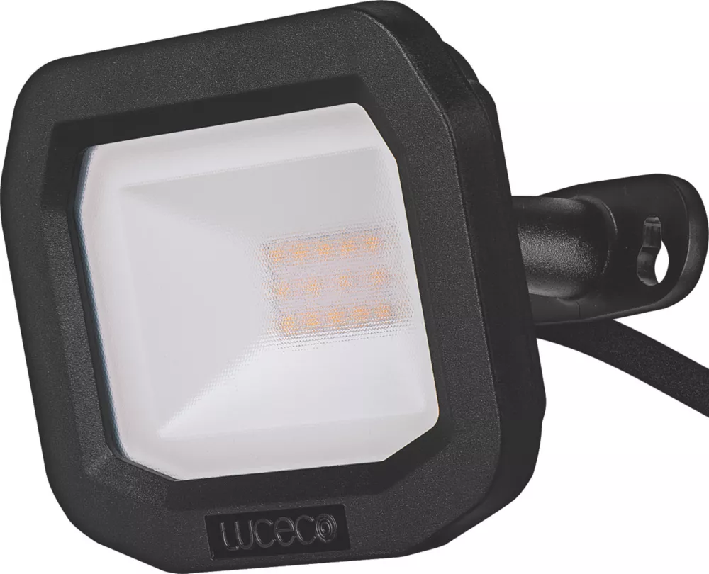 Luceco Castra Outdoor LED Floodlight Black 10W 1050lm 1 Luceco Castra Outdoor LED Floodlight Black 10W 1050lm